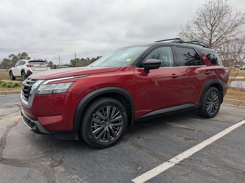 Used 2022 Nissan Pathfinder SL w/ SL Premium Package image 9