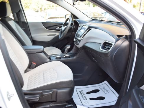 Used 2023 Chevrolet Equinox LS w/ LS Convenience Package image 20