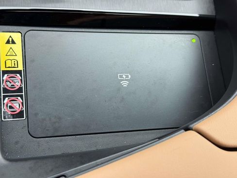 Used 2024 Lexus ES 250 w/ Premium Package image 14