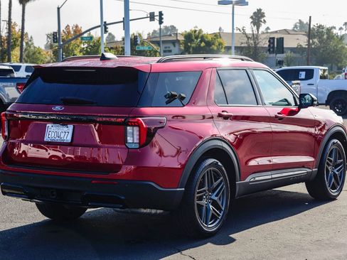 Used 2025 Ford Explorer ST-Line w/ Premium Package image 6