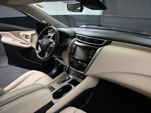 Used 2024 Nissan Murano SL image 12