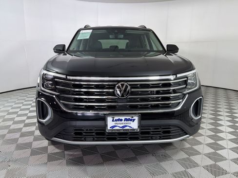 Used 2026 Volkswagen Atlas SE w/ Black Wheel Package FWD image 6