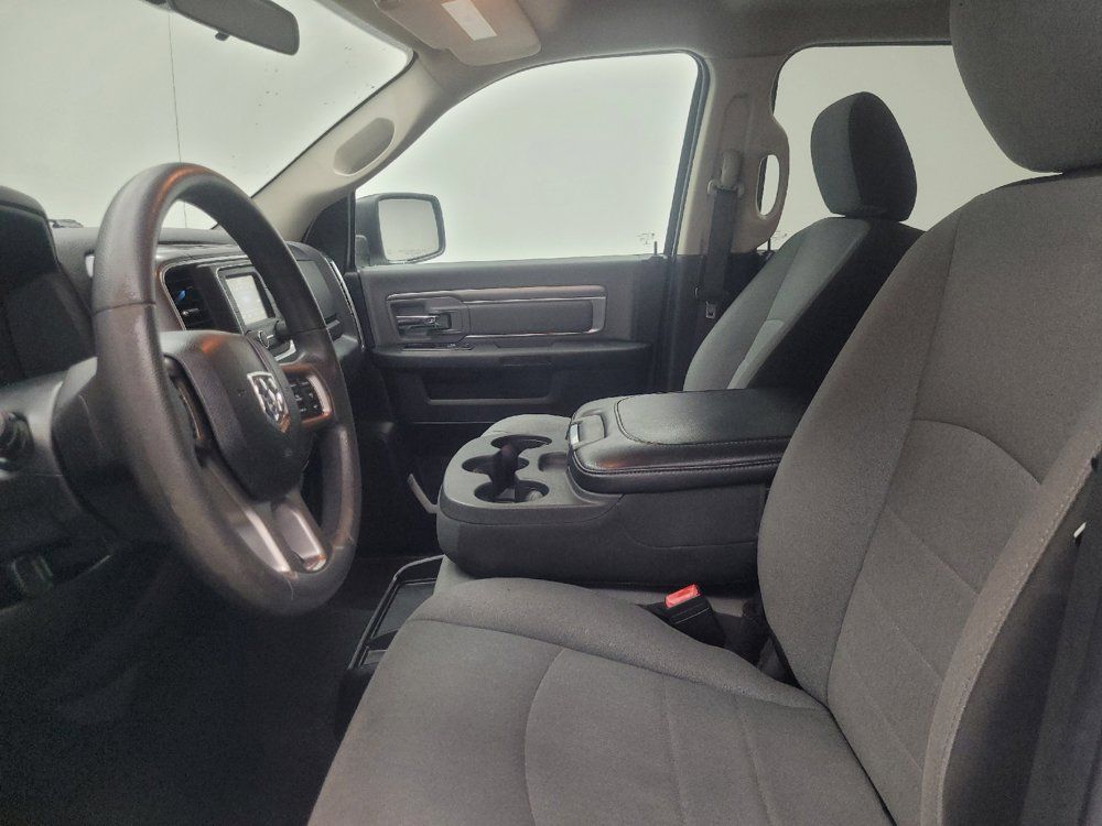 Used 2021 RAM 1500 Classic SLT AWD/4WD image 17