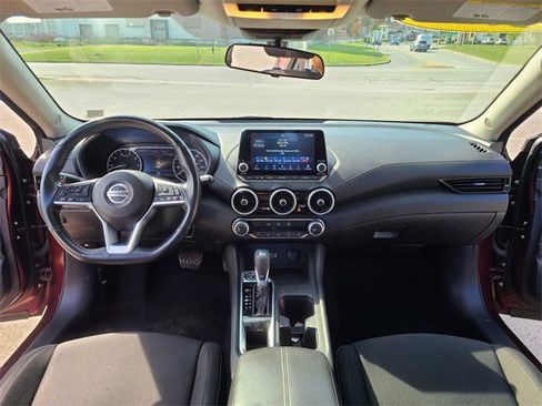 Used 2022 Nissan Sentra SV image 11