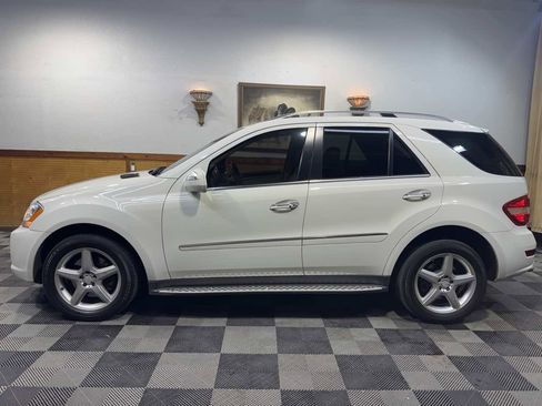 Used 2010 Mercedes-Benz ML 550 4MATIC image 2