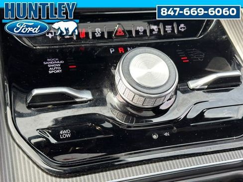 Used 2022 Jeep Grand Wagoneer Series II AWD/4WD image 36