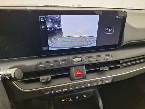 Used 2025 Kia K4 FWD image 16