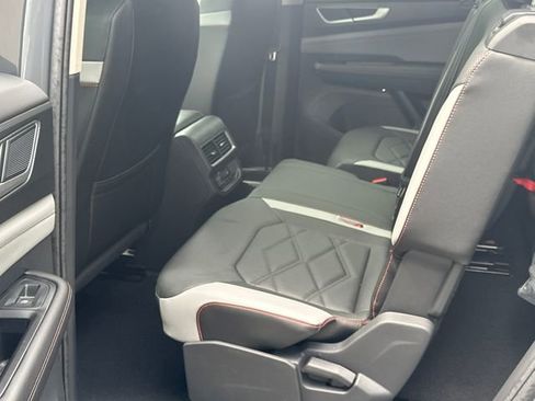 New 2026 Volkswagen Atlas Peak Edition AWD/4WD image 20
