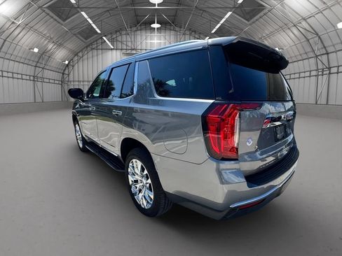 Used 2022 GMC Yukon SLT w/ SLT Premium Package AWD/4WD image 5