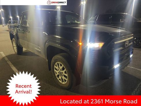 Used 2024 Toyota Tacoma SR5 image 1