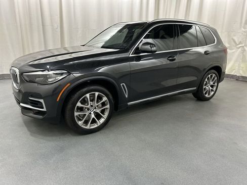 Used 2023 BMW X5 xDrive40i w/ Premium Package AWD/4WD image 2