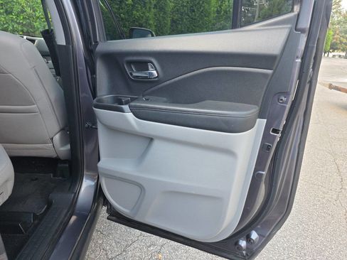 Used 2017 Honda Ridgeline RTL-T image 31