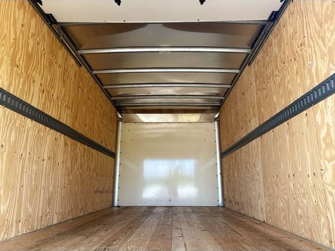 Used 2023 Mercedes-Benz Sprinter 4500 image 27