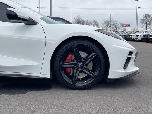 Used 2021 Chevrolet Corvette Stingray Preferred Conv w/ Z51 Performance Package image 9