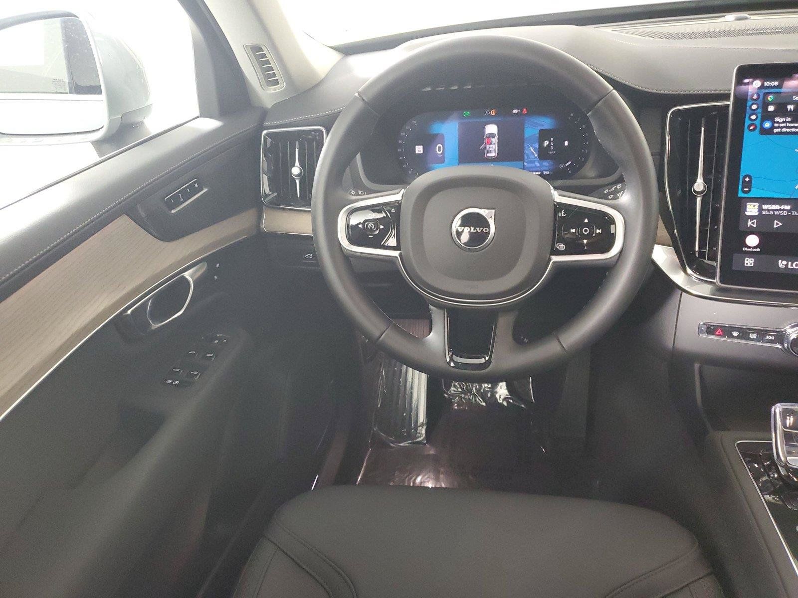 Certified 2026 Volvo XC90 B6 Plus AWD/4WD image 16