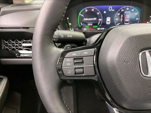 Certified 2025 Honda Accord Touring image 23