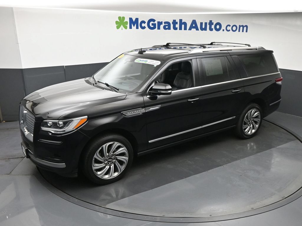 Used 2023 Lincoln Navigator L Reserve AWD/4WD image 25