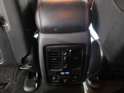 Used 2022 Dodge Durango R/T RWD image 17