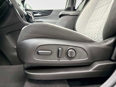 Used 2022 Chevrolet Equinox LT image 14