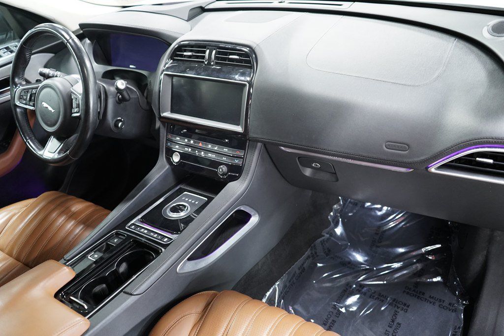 Used 2019 Jaguar F-PACE Portfolio AWD/4WD image 29