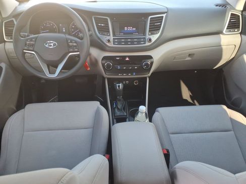 Used 2017 Hyundai Tucson SE w/ SE Popular Package 02 FWD image 11