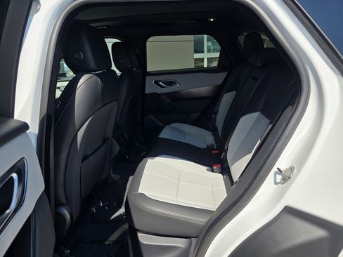 New 2026 Land Rover Range Rover Velar Dynamic SE image 19
