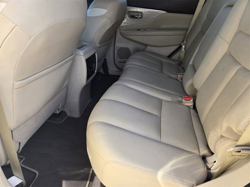 Used 2018 Nissan Murano Platinum image 28