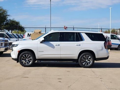Used 2022 Chevrolet Tahoe LT w/ Luxury Package image 13
