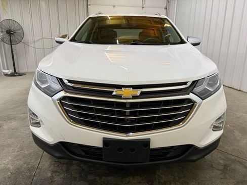 Used 2018 Chevrolet Equinox Premier AWD/4WD image 2