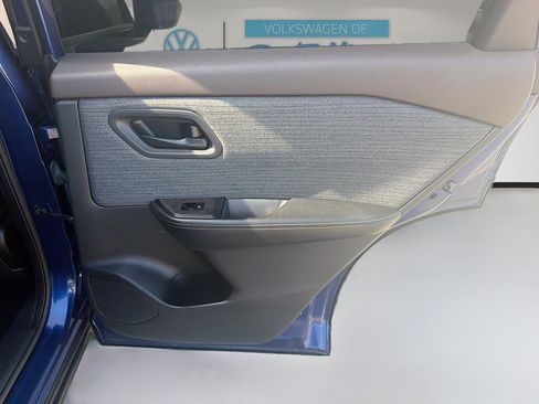 Used 2021 Nissan Rogue S FWD image 30