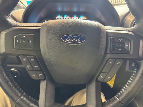 Used 2020 Ford F150 XLT w/ Equipment Group 302A Luxury AWD/4WD image 16
