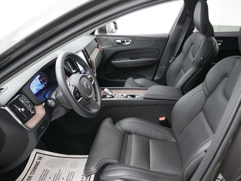 Certified 2023 Volvo XC60 B5 Ultimate AWD/4WD image 17