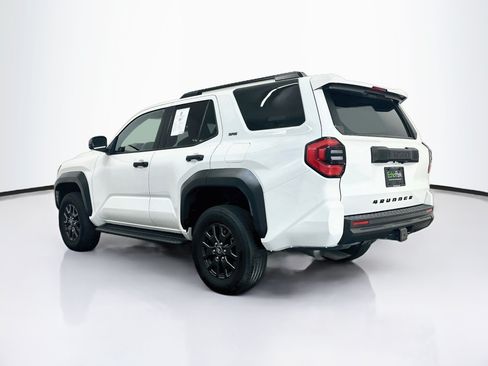 Used 2025 Toyota 4Runner SR5 AWD/4WD image 5