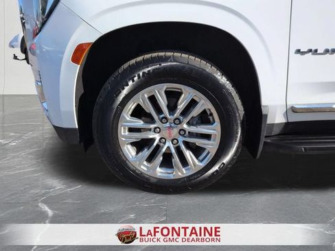 Used 2023 GMC Yukon SLT w/ SLT Luxury Package AWD/4WD image 36