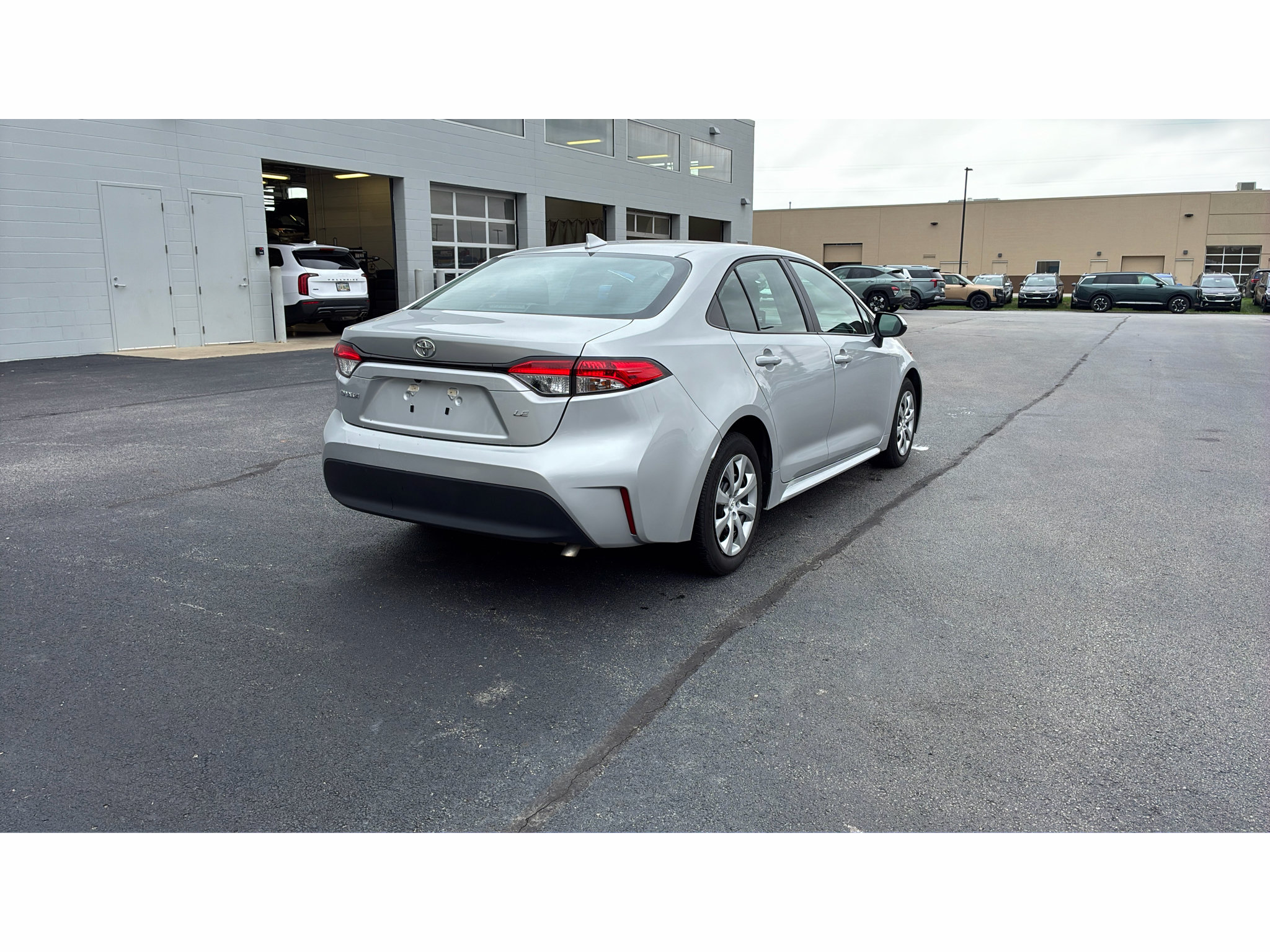 Used 2025 Toyota Corolla LE FWD image 7