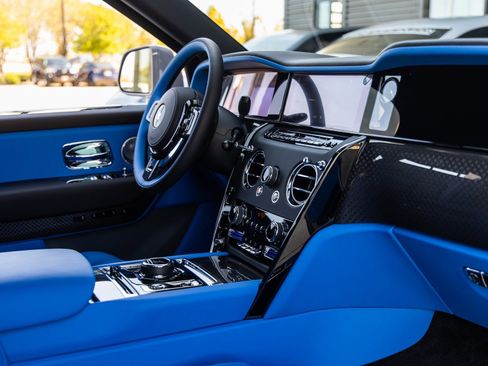 New 2026 Rolls-Royce Cullinan Black Badge image 63