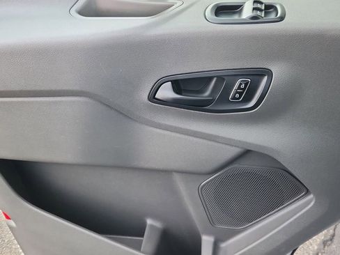 Used 2023 Ford Transit 350 XL image 8