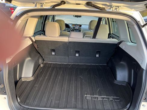 Used 2018 Subaru Forester 2.5i Premium w/ All-Weather Package image 5