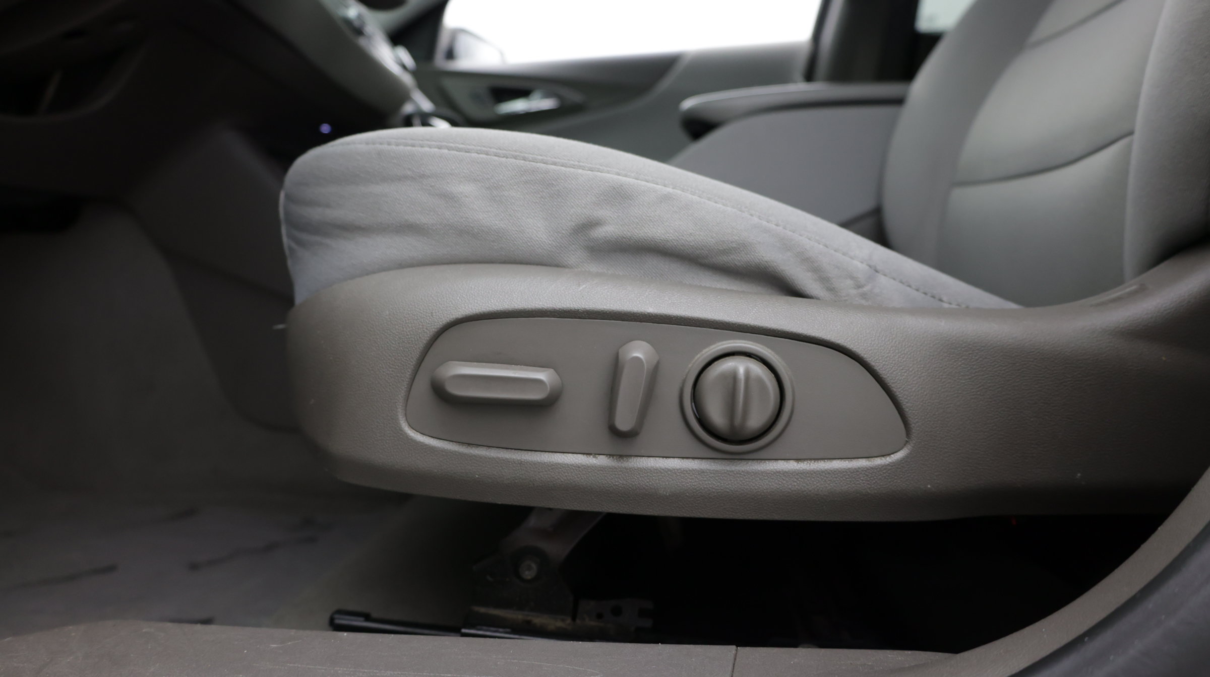 Used 2022 Chevrolet Malibu LT FWD image 15