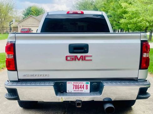 Used 2017 GMC Sierra 1500 4x4 Double Cab w/ Sierra Convenience Package image 8