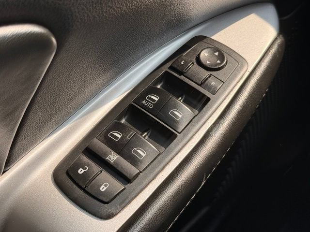Used 2018 Dodge Journey SE w/ Blacktop Package FWD image 31