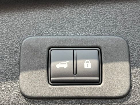 New 2025 Nissan Murano SL image 36