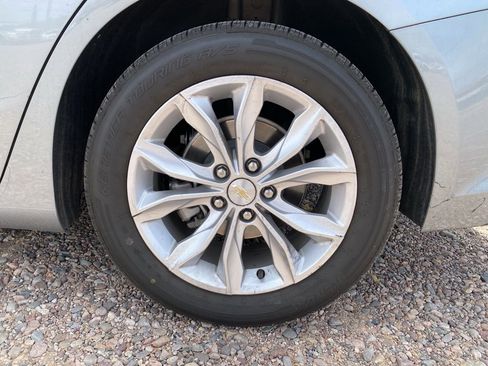 Used 2023 Chevrolet Malibu LT FWD image 5