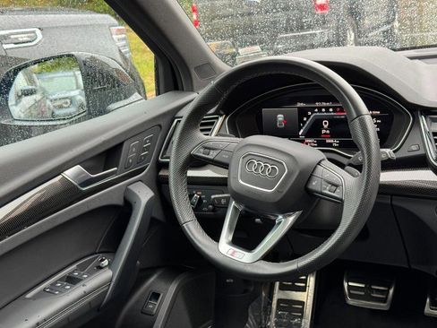 Used 2023 Audi SQ5 Premium Plus w/ Premium Plus Package image 12