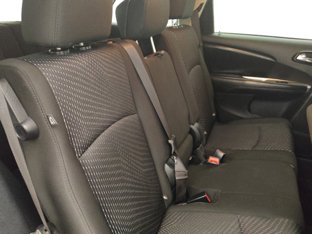 Used 2019 Dodge Journey SE w/ Connectivity Group FWD image 19