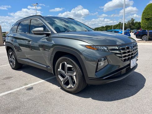 Used 2024 Hyundai Tucson Limited AWD/4WD image 3