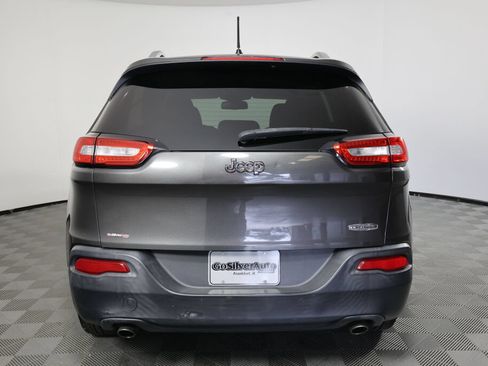 Used 2014 Jeep Cherokee Latitude FWD image 3