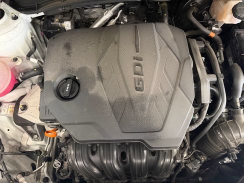 Certified 2023 Hyundai Tucson SEL AWD/4WD image 9