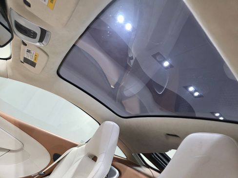 Used 2023 McLaren GT RWD image 9
