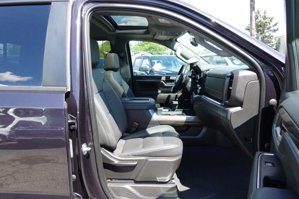 Used 2022 Chevrolet Silverado 1500 LT Trail Boss w/ LT Trail Boss Premium Package AWD/4WD image 43